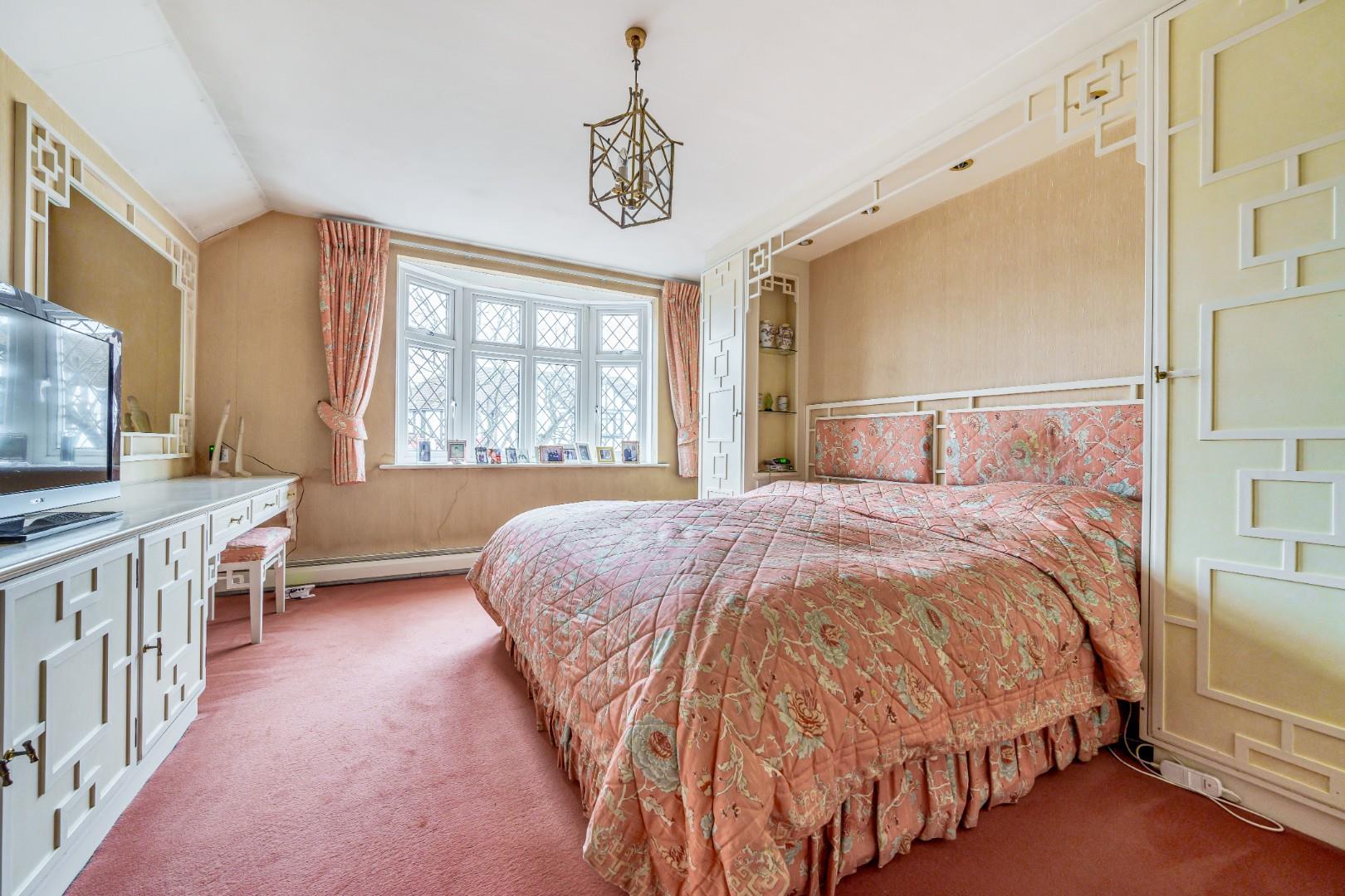 Park Grove, Edgware